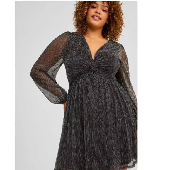 Torrid Dresses & Skirts - Torrid Metallic Mini Dress, 1X (14-16)